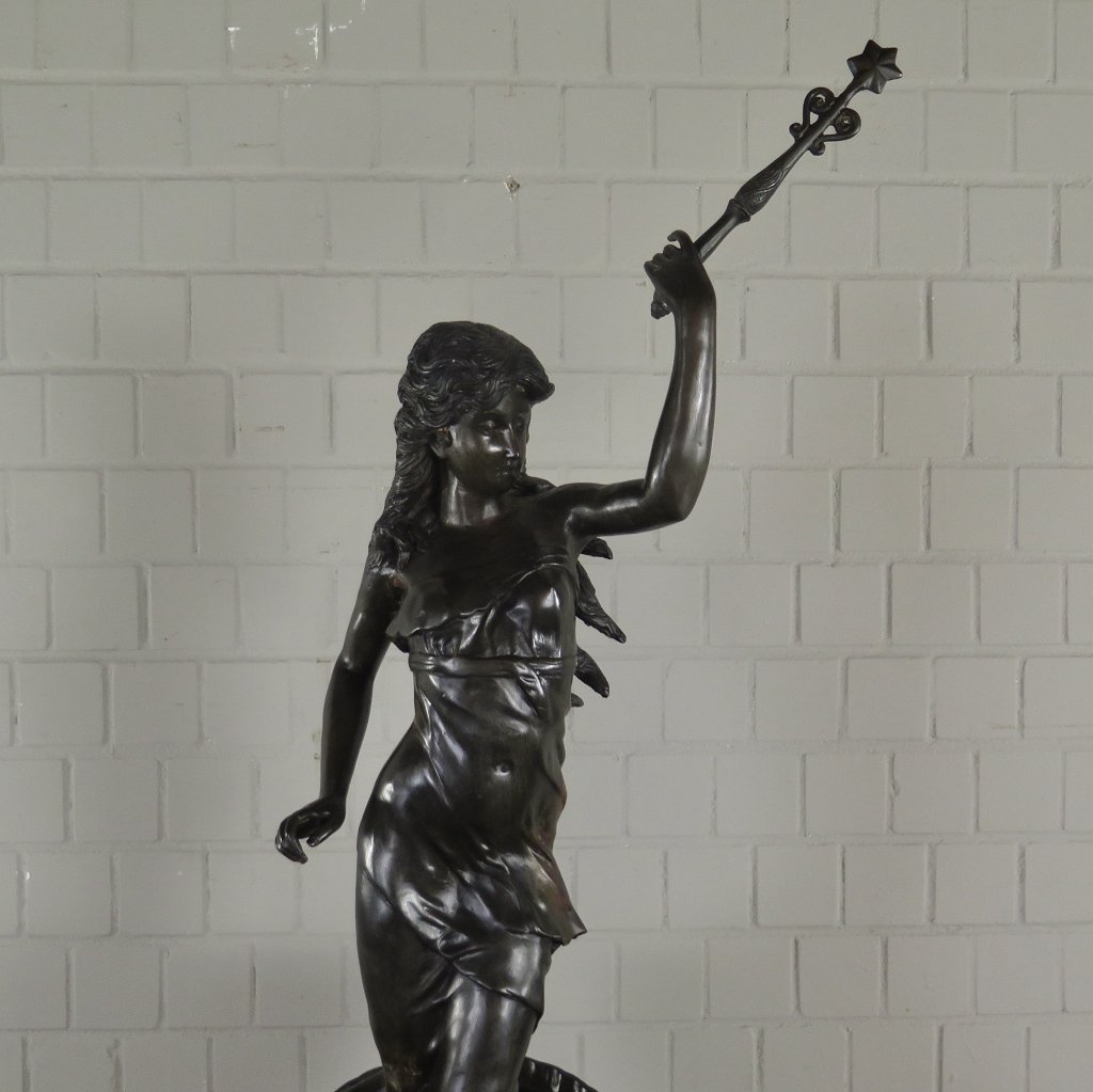Skulptur Dekoration Nymphe mit Putte Bronze 1,38 m