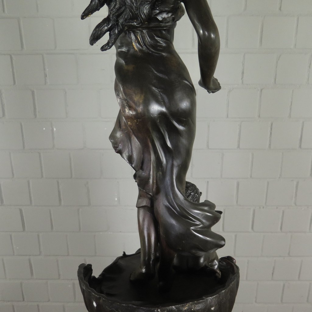 Skulptur Dekoration Nymphe mit Putte Bronze 1,38 m