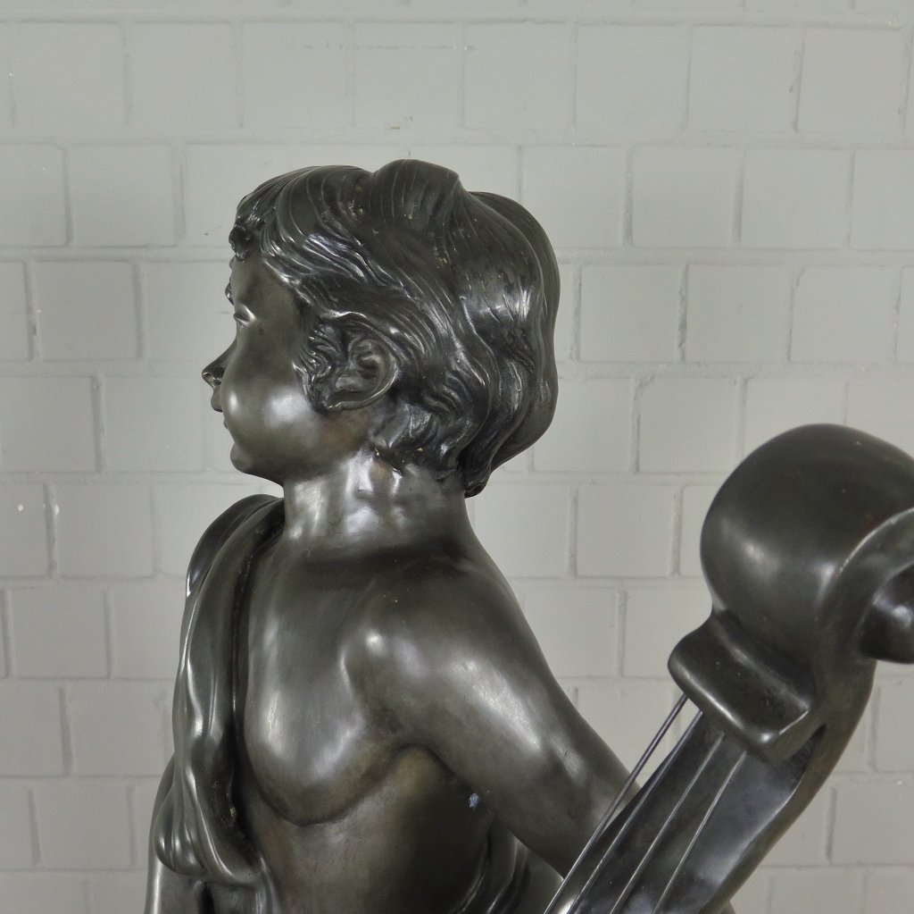 Skulptur Dekoration Putte mit Cello Bronze 0,87 m