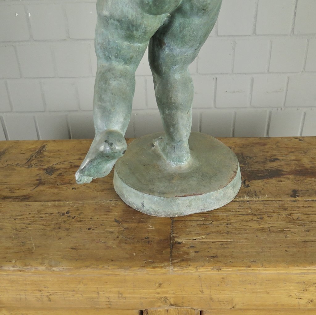 Wasserspeier Wasserspiel Putte mit Fisch Bronze 0,70 m
