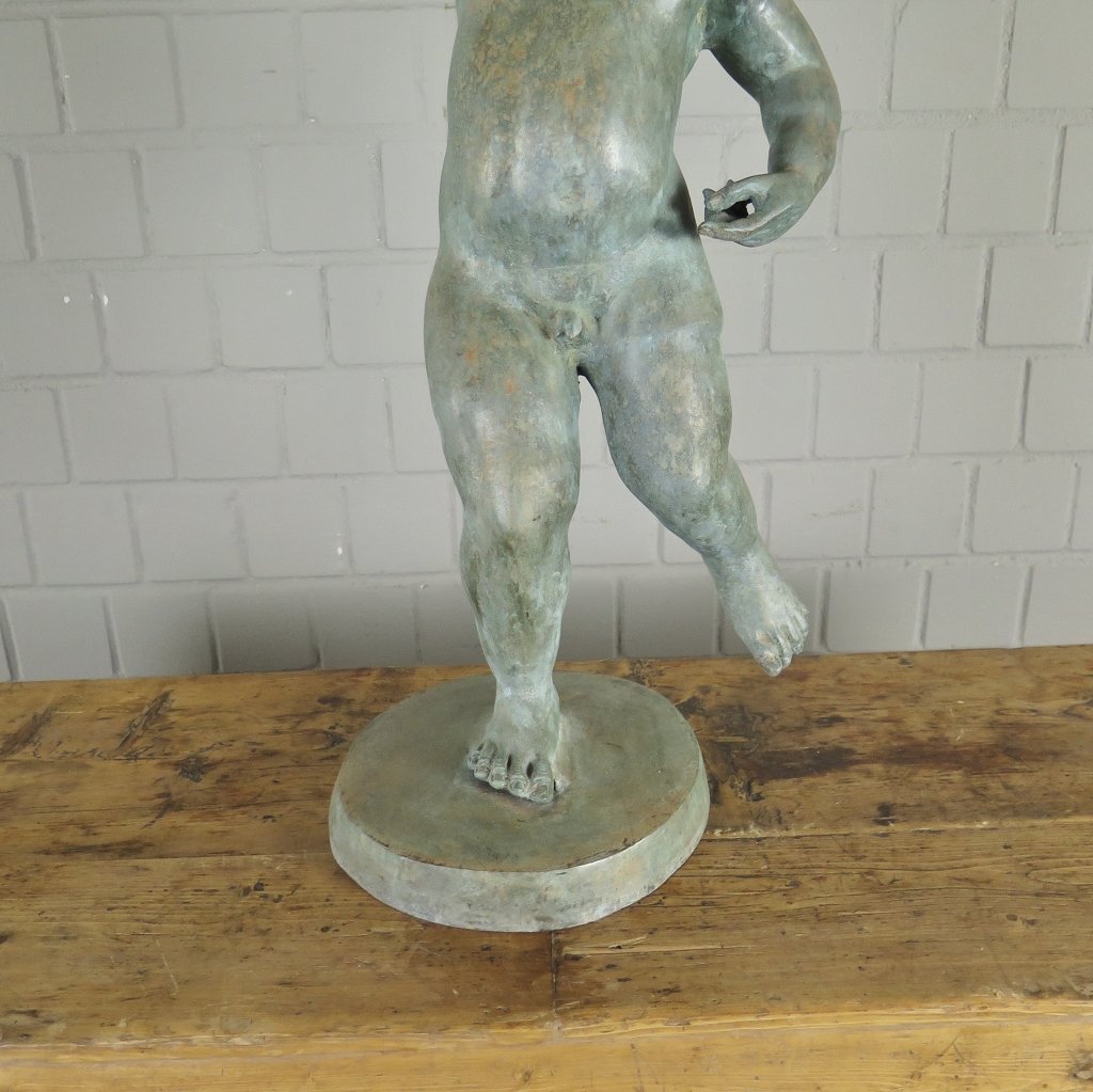 Wasserspeier Wasserspiel Putte mit Fisch Bronze 0,70 m