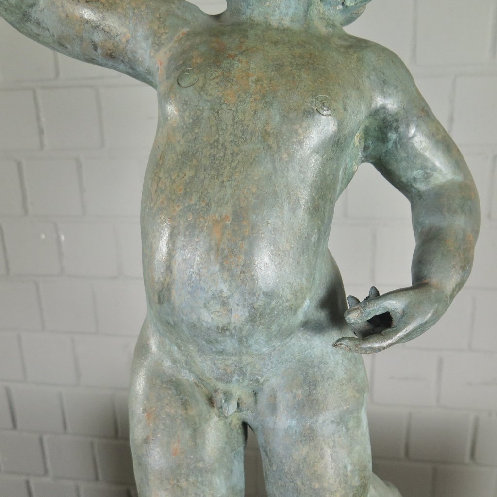 Wasserspeier Wasserspiel Putte mit Fisch Bronze 0,70 m
