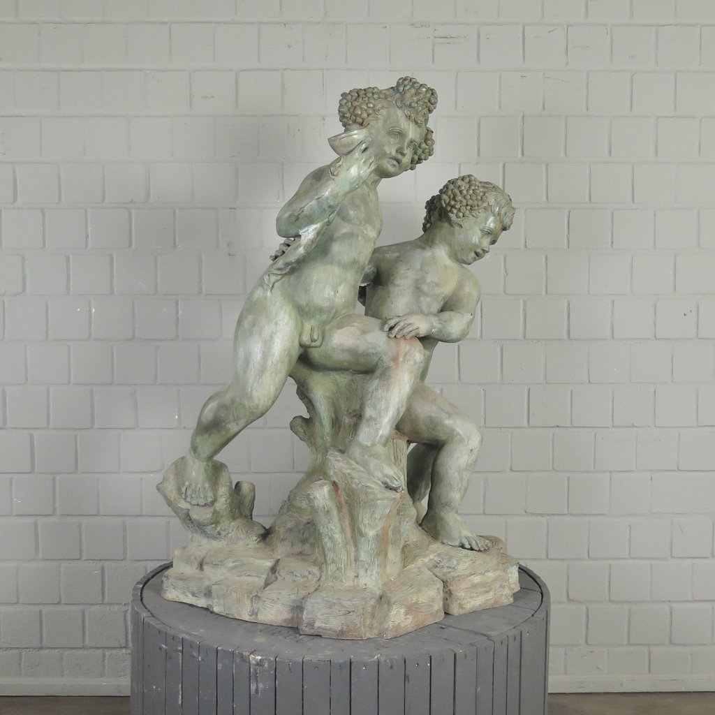 Skulptur Dekoration Putten mit Wein 1,13 m Bronze