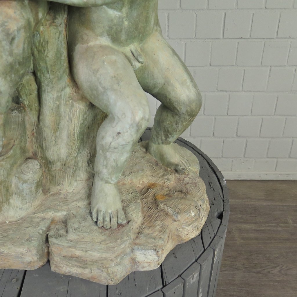 Skulptur Dekoration Putten mit Wein 1,13 m Bronze