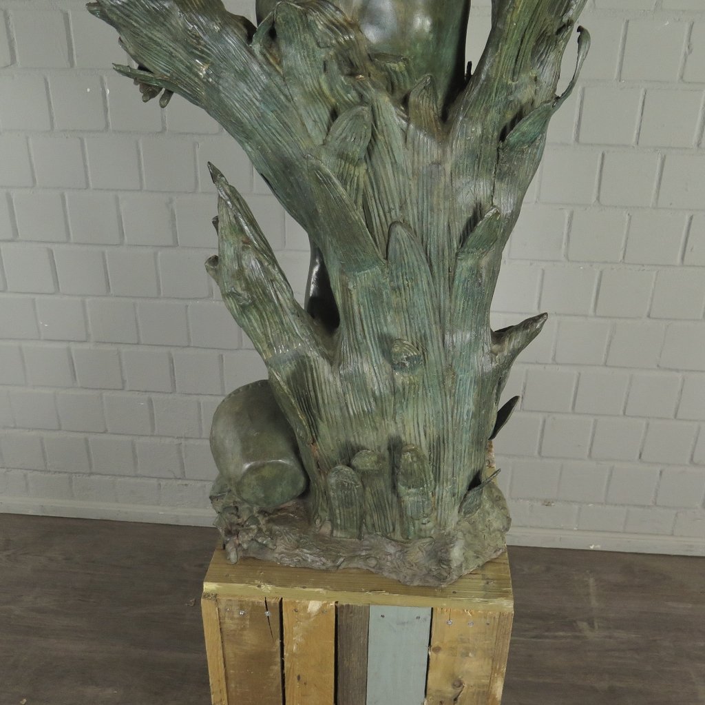 Wasserspeier Wasserspiel Frau mit Wasserkübel Bronze 1,22 m