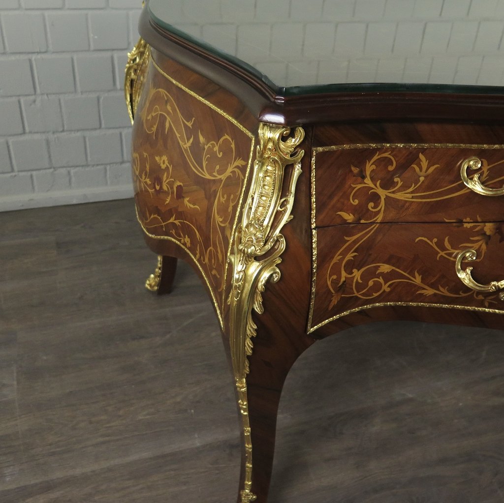Schreibtisch Nussbaum Barockstil 2,00 m