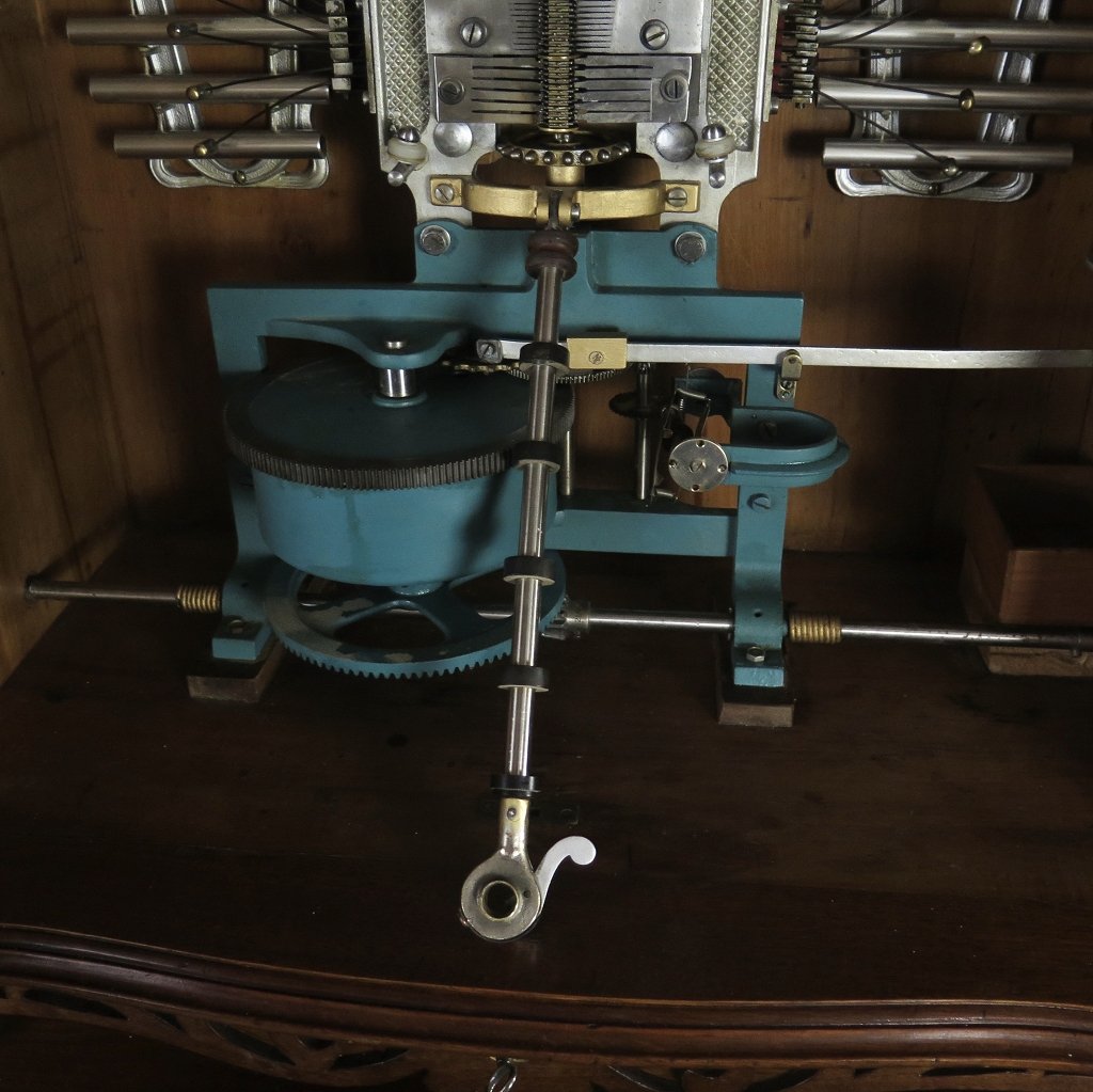 Spieluhr Lochmann Musik-Automat Gründerzeit 1890 Nussbaum