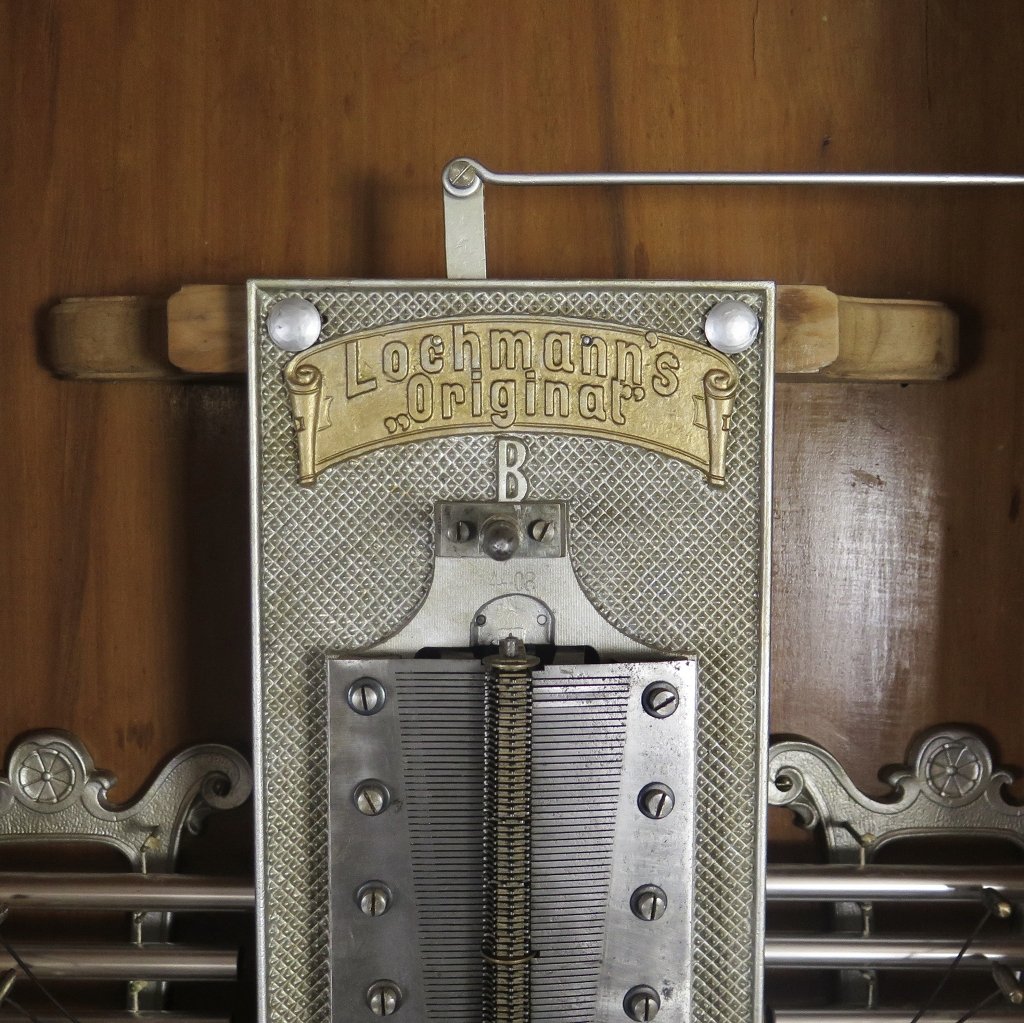 Spieluhr Lochmann Musik-Automat Gründerzeit 1890 Nussbaum