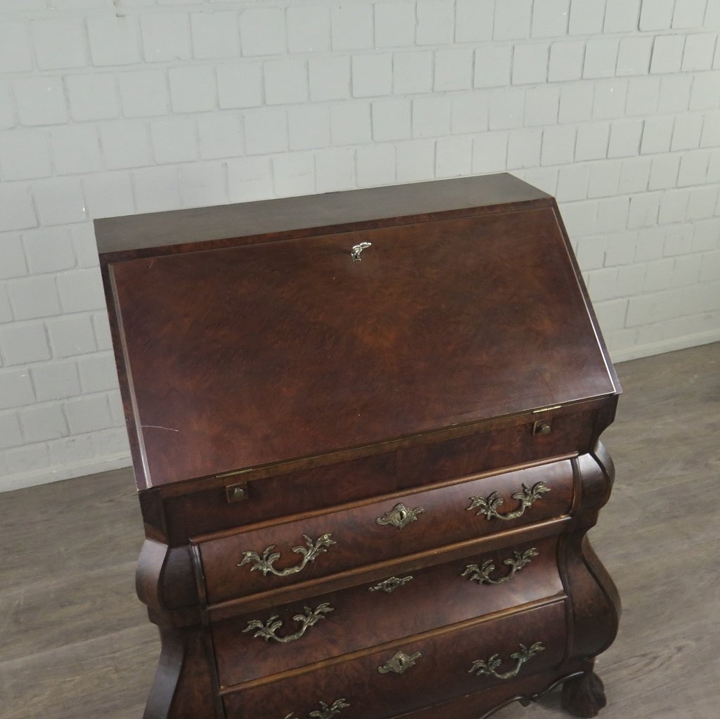 Sekretär Neubarock 1960 Nussbaum