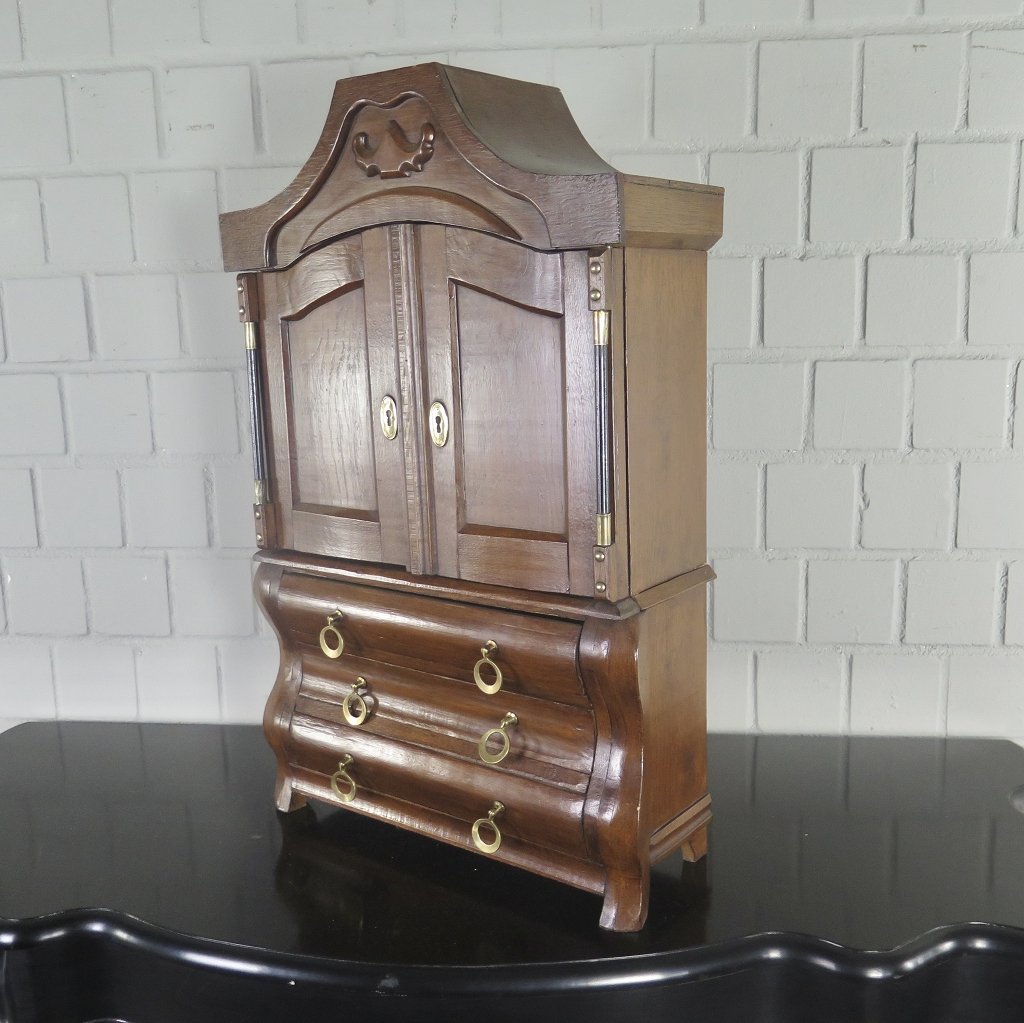 Miniaturkabinettschrank Modellschrank Eiche 0,52 m