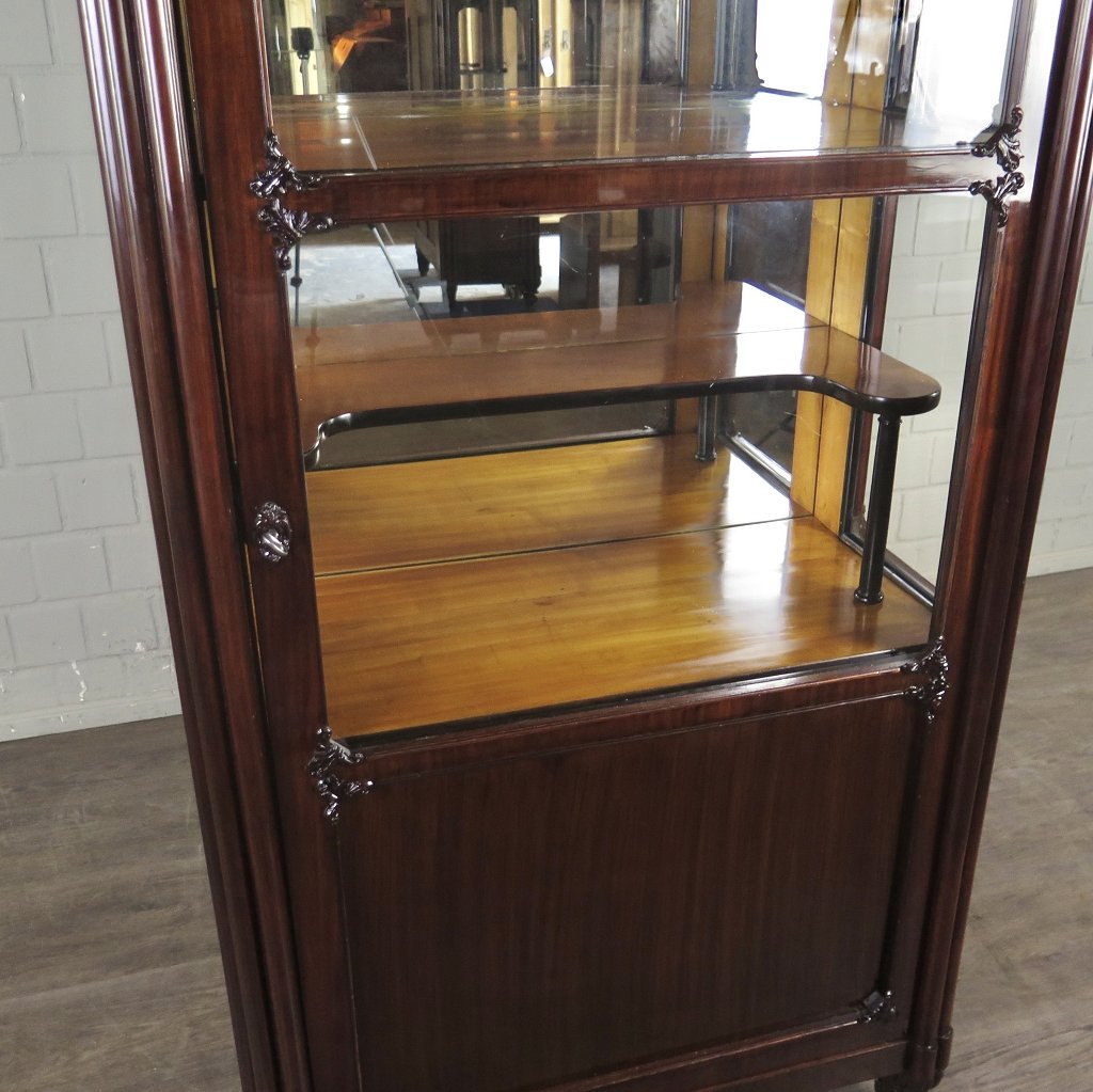 Vitrine Schaukasten Biedermeier 1830 Mahagoni