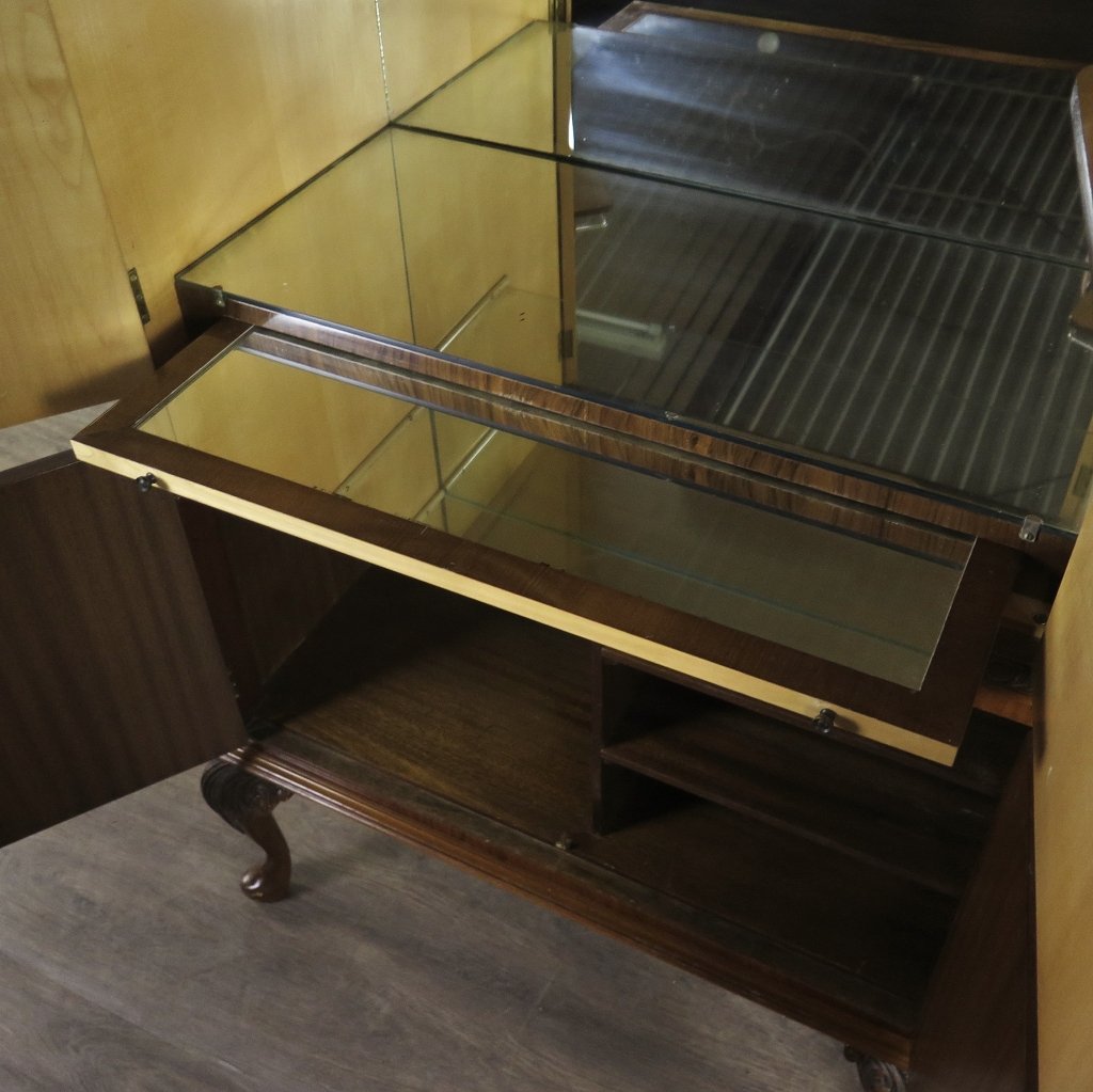 Cocktail-Barschrank Klassische Moderne 1950 Nussbaum