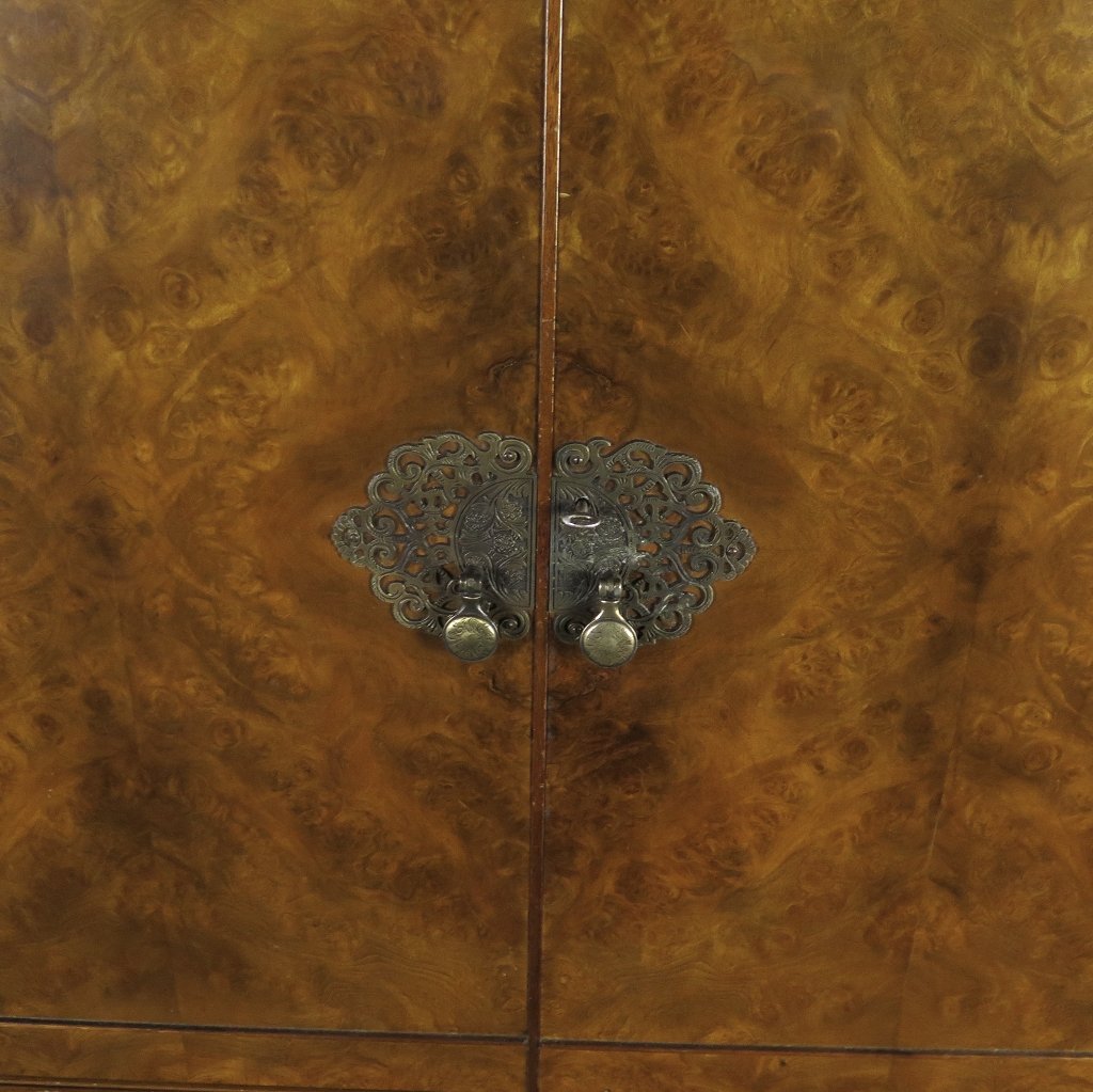 Cocktail-Barschrank Klassische Moderne 1950 Nussbaum
