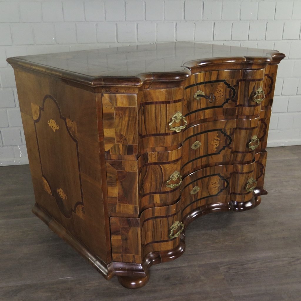 Kommode Barock 1770 Nussbaum 