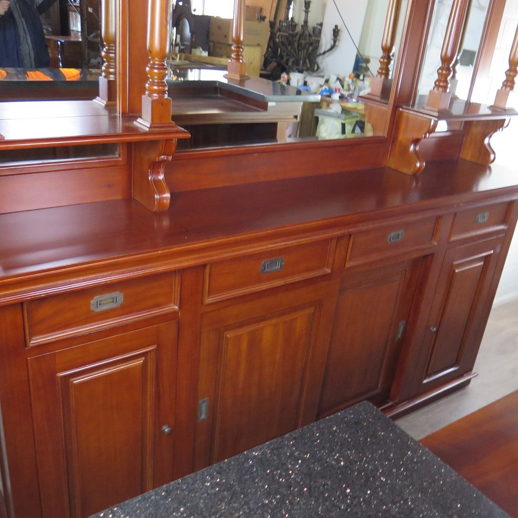 Hausbar Theke Mahagoni 2,35 m