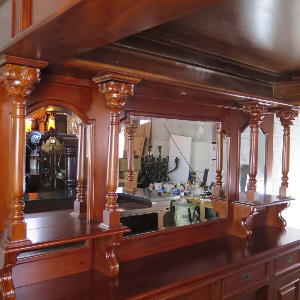 Hausbar Theke Mahagoni 2,35 m