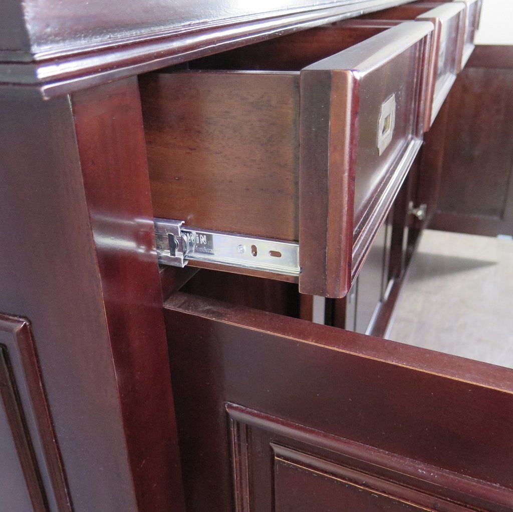 Hausbar Theke Mahagoni 2,35 m