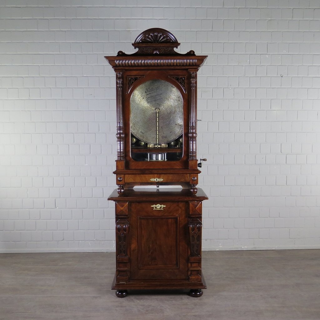 Spieluhr mit Glockenspiel Gründerzeit 1880 Nussbaum
