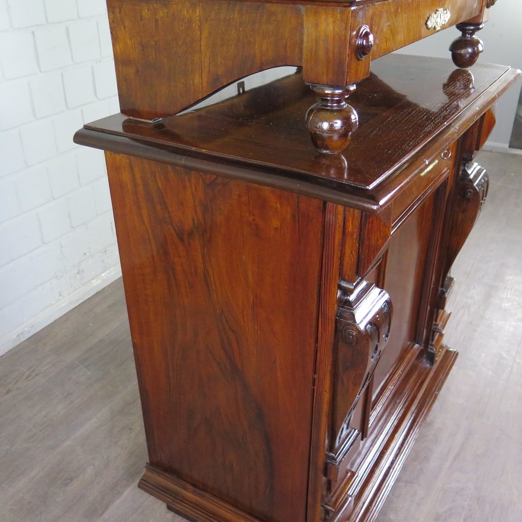 Spieluhr mit Glockenspiel Gründerzeit 1880 Nussbaum