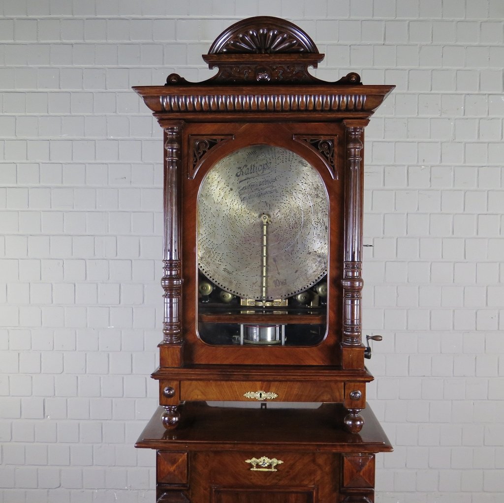 Spieluhr mit Glockenspiel Gründerzeit 1880 Nussbaum