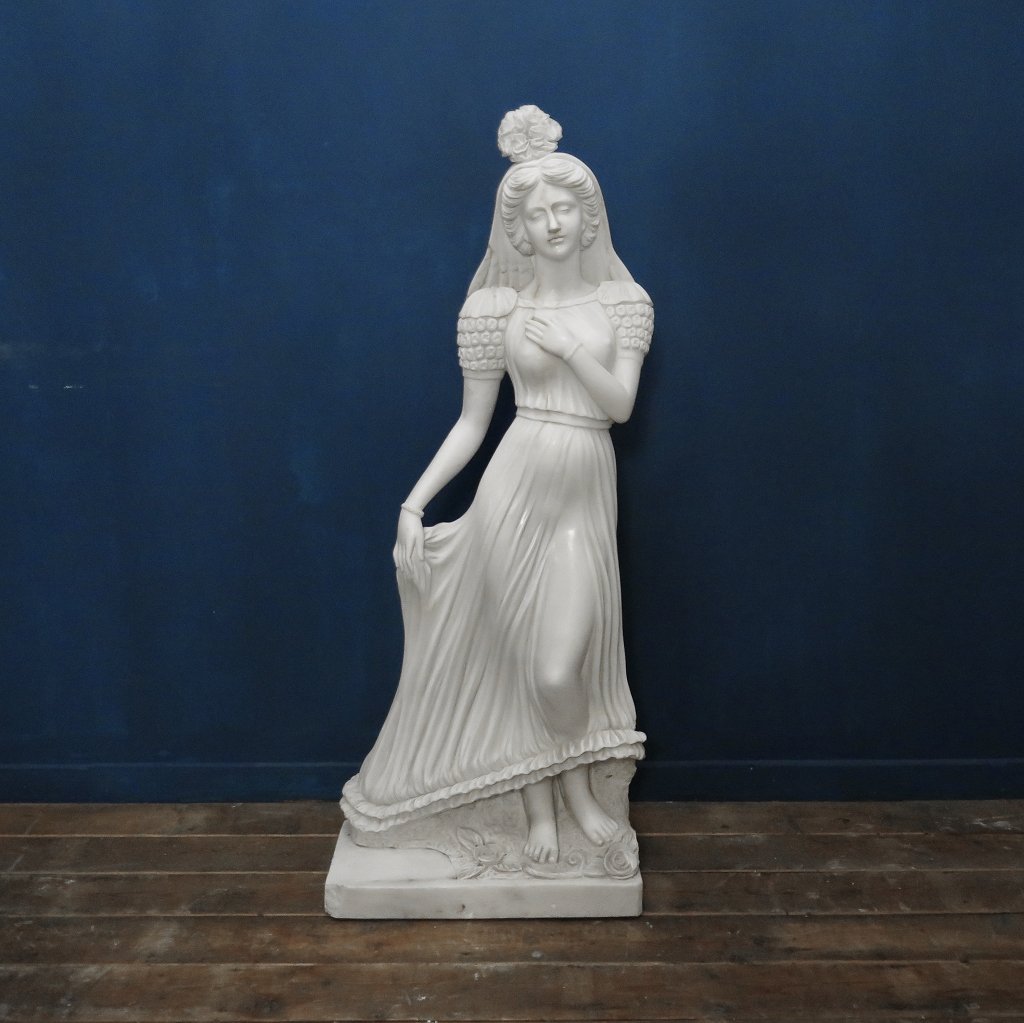 Skulptur Frau Marmor 1,42 m