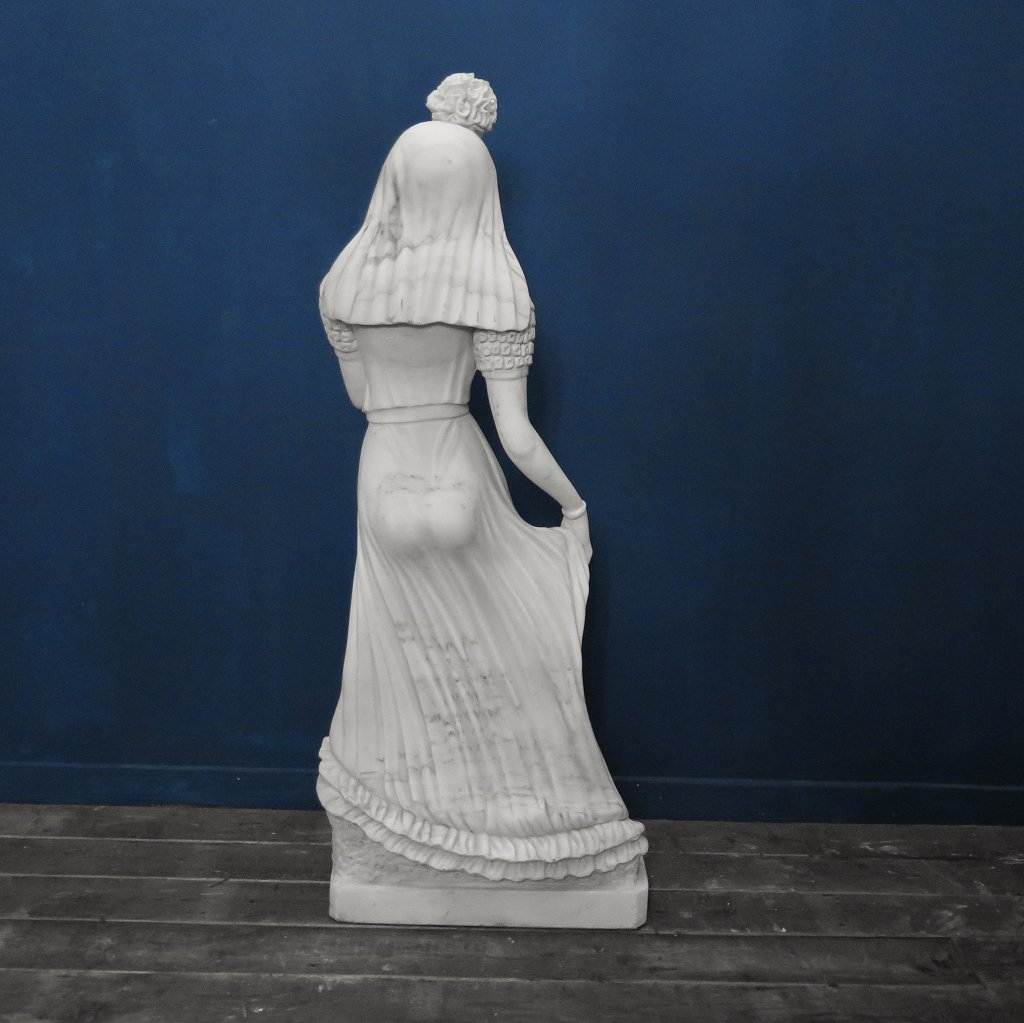 Skulptur Frau Marmor 1,42 m