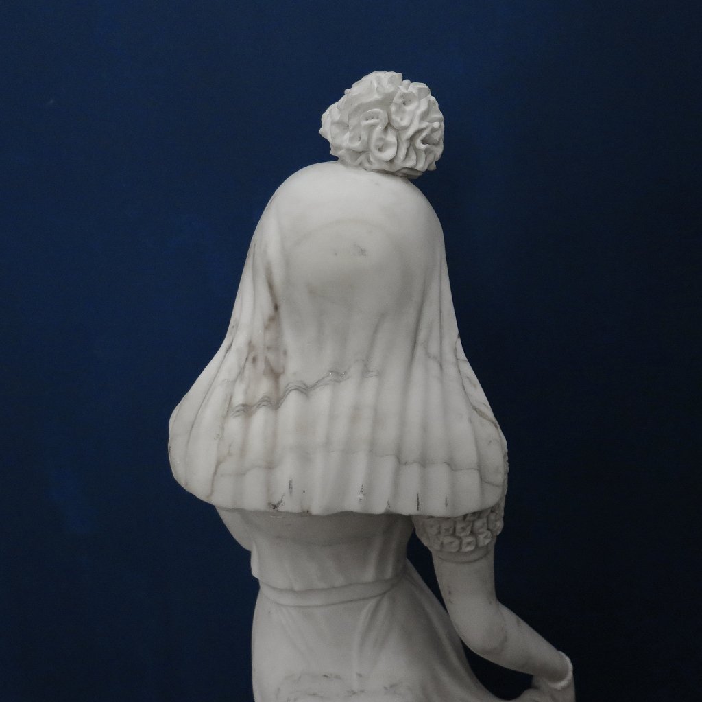 Skulptur Frau Marmor 1,42 m