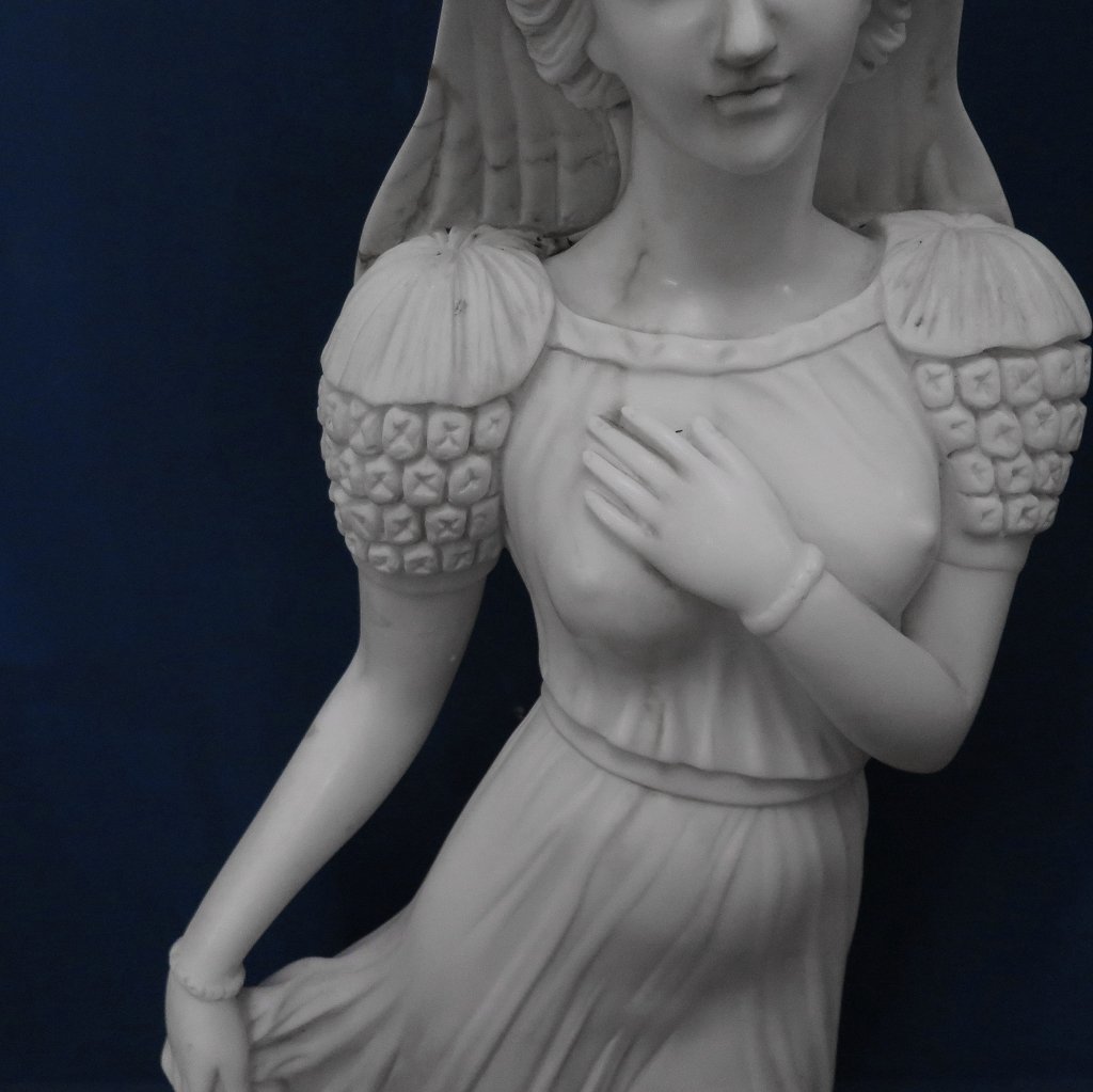Skulptur Frau Marmor 1,42 m