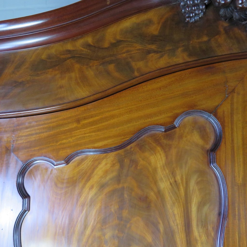Schrank Kleiderschrank Historismus 1880 Nussbaum Wurzelholz