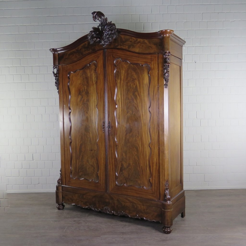 Schrank Kleiderschrank Historismus 1880 Nussbaum Wurzelholz