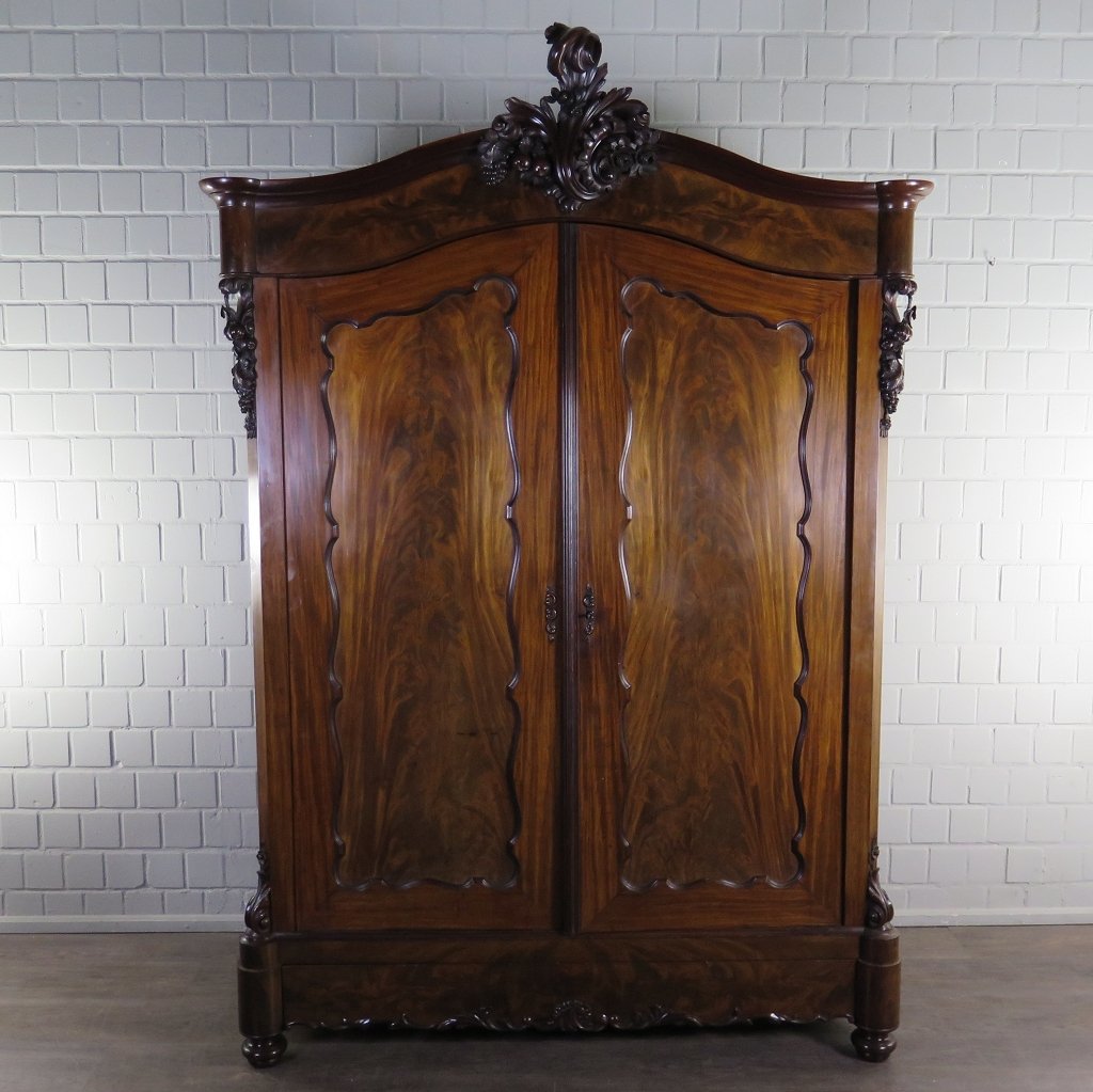 Schrank Kleiderschrank Historismus 1880 Nussbaum Wurzelholz