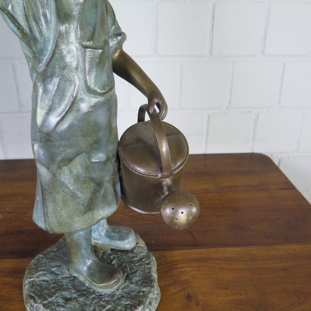 Wasserspeier Kind mit Gießkanne Bronze 0,70 m