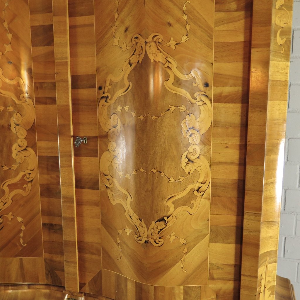 Schrank Neubarock 1880 Nussbaum