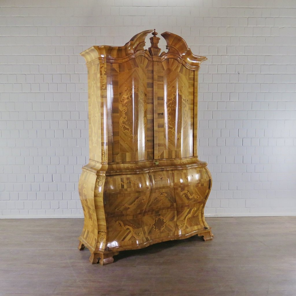 Schrank Neubarock 1880 Nussbaum 