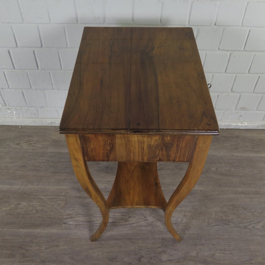 Nähtisch Biedermeier 1820 Nussbaum