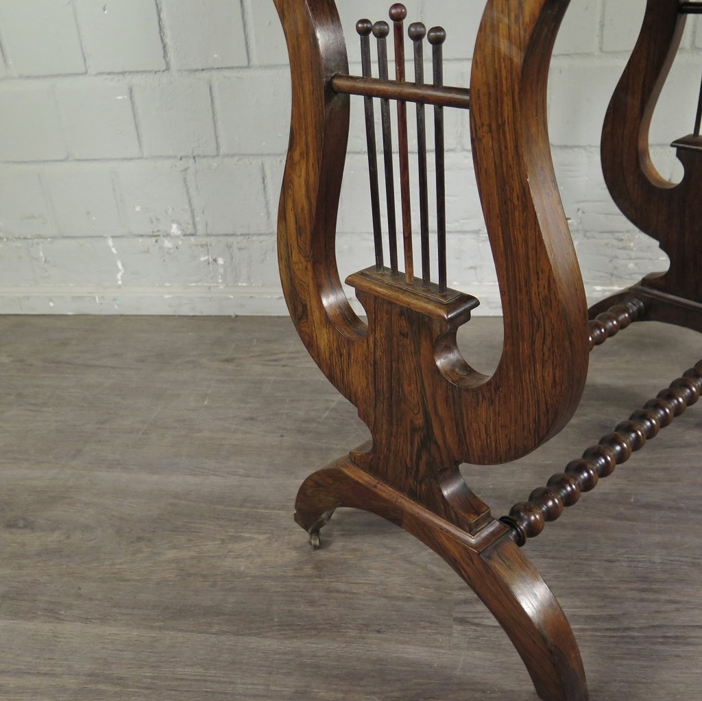 Nähtisch Biedermeier 1820 Nussbaum