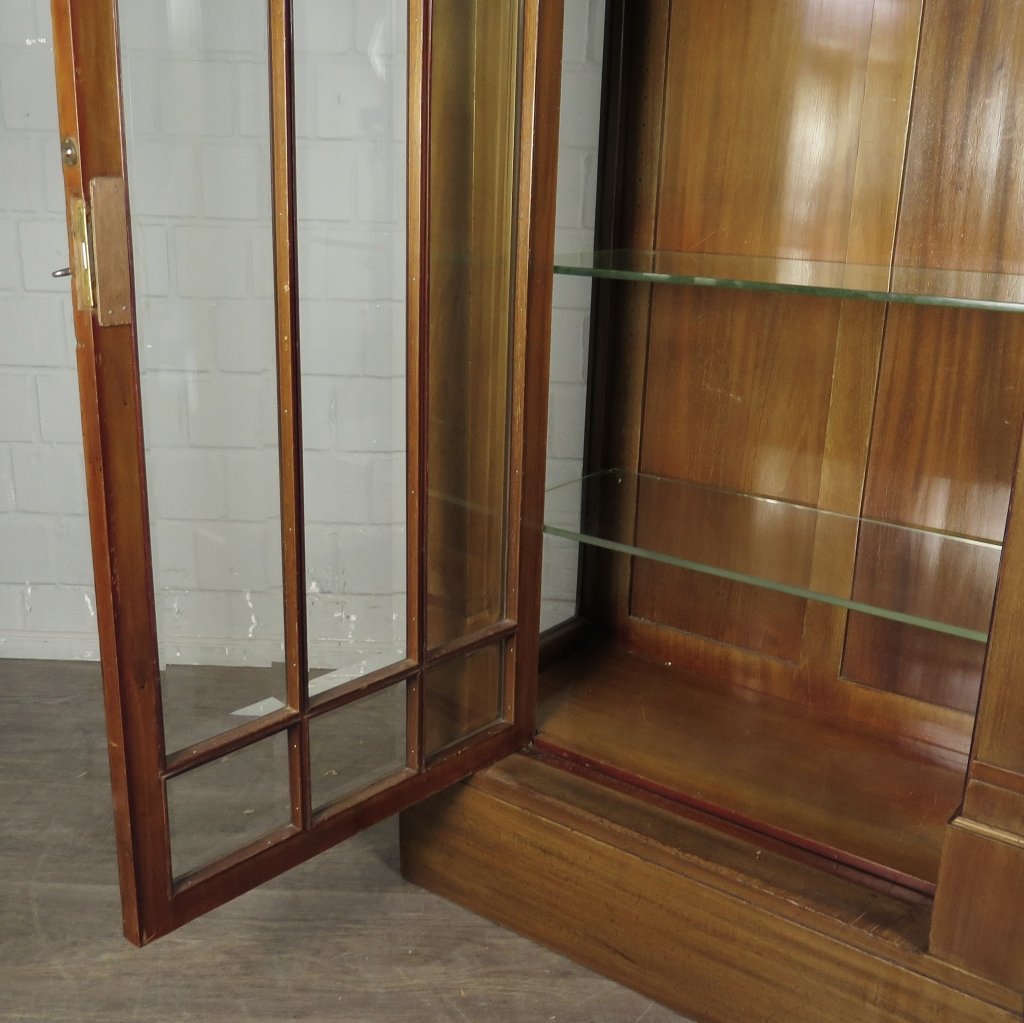 Vitrine Schaukasten Empirestil 1900 Nussbaum