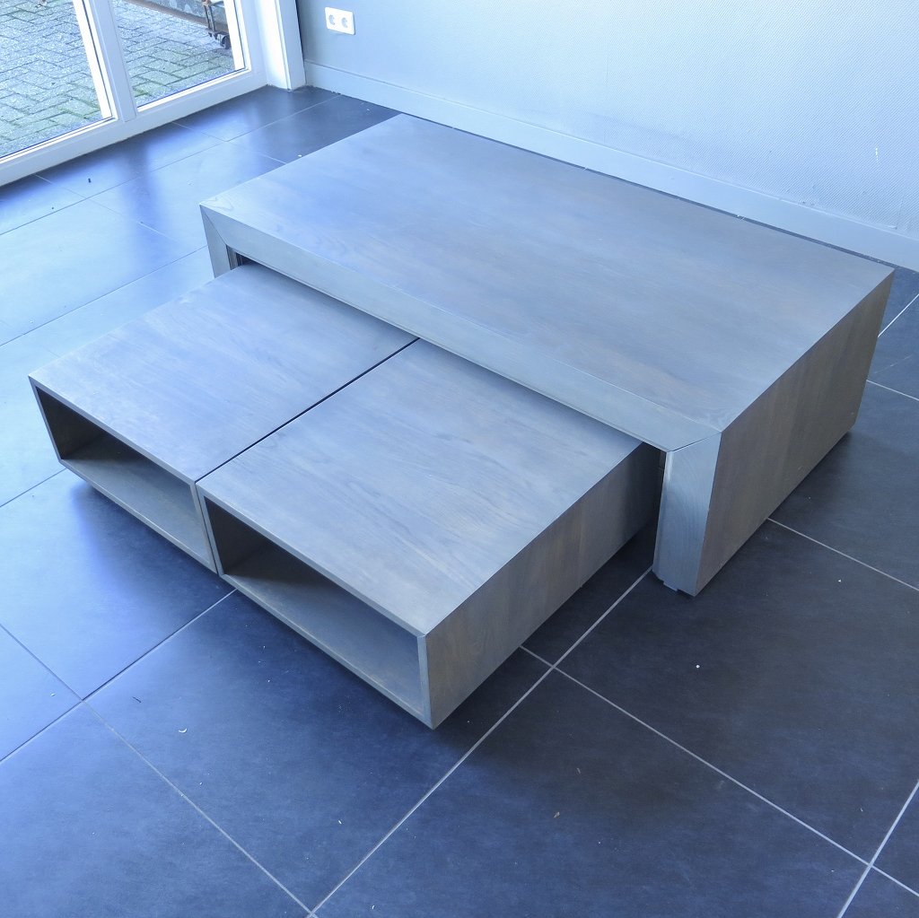 Couchtisch inkl. 2 ausziehbaren Tischen Eiche 1,40 m x 0,70 m