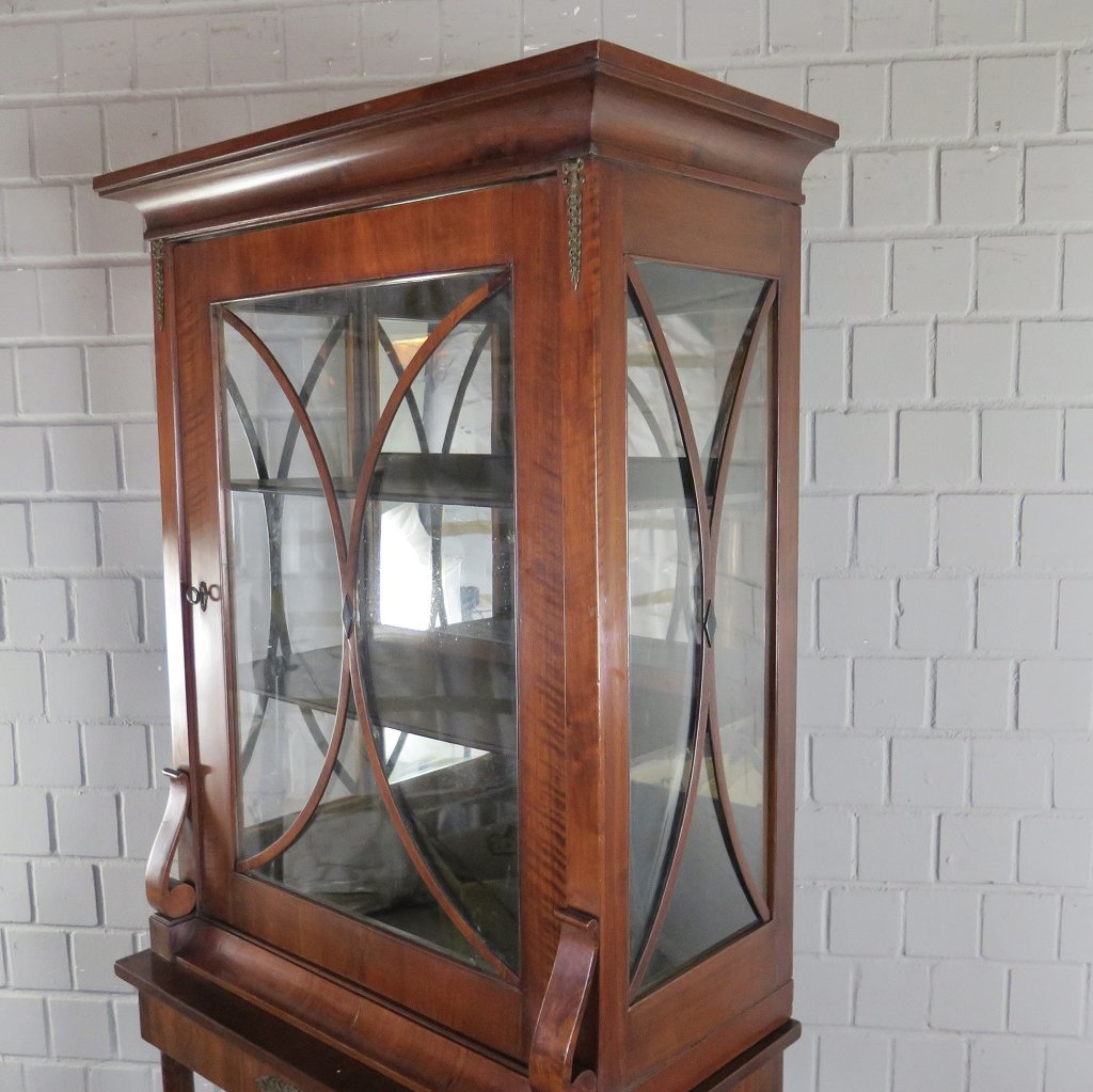Vitrine Schaukasten Empire 1810 Mahagoni