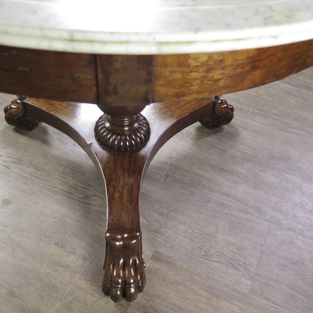 Salon-Tisch Tisch Biedermeier 1850 Nussbaum