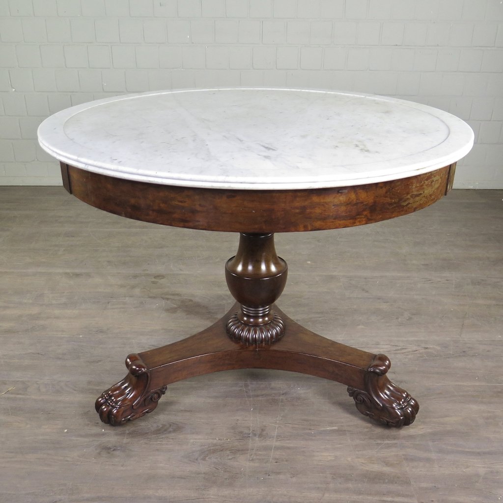 Salon-Tisch Tisch Biedermeier 1850 Nussbaum