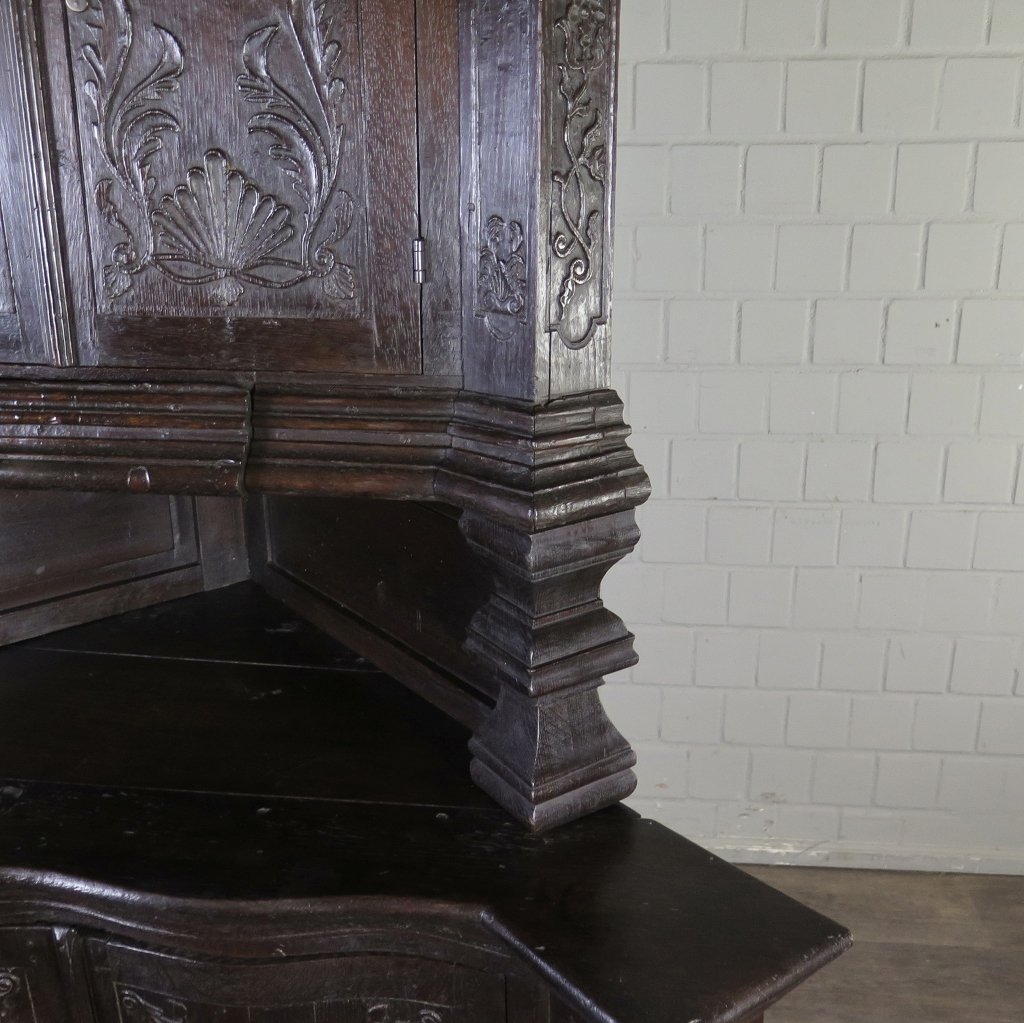 Eckschrank Buffetschrank Spät-Klassizismus 1780 Eiche