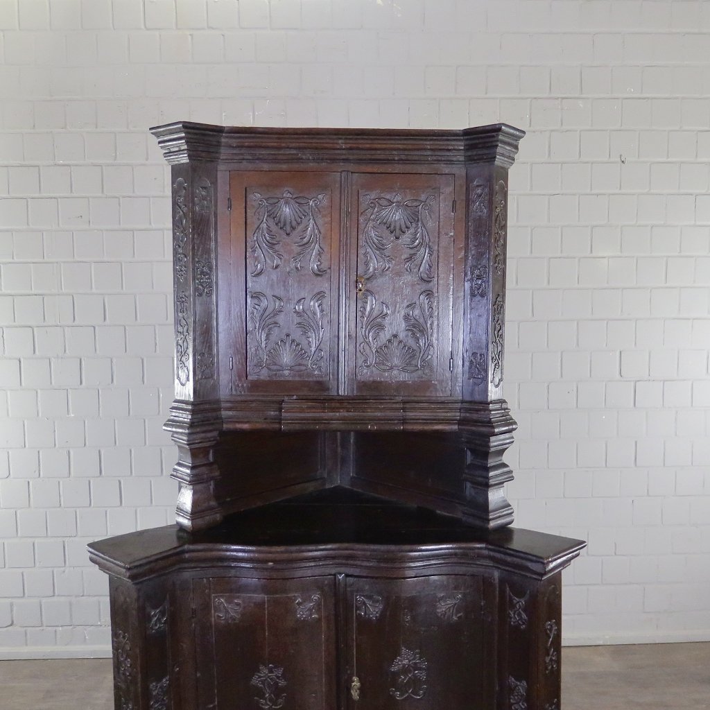 Eckschrank Buffetschrank Spät-Klassizismus 1780 Eiche