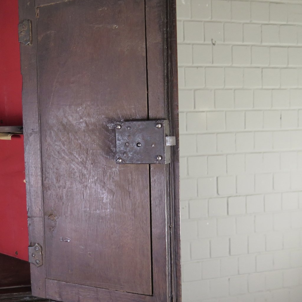 Eckschrank Buffetschrank Spät-Klassizismus 1780 Eiche