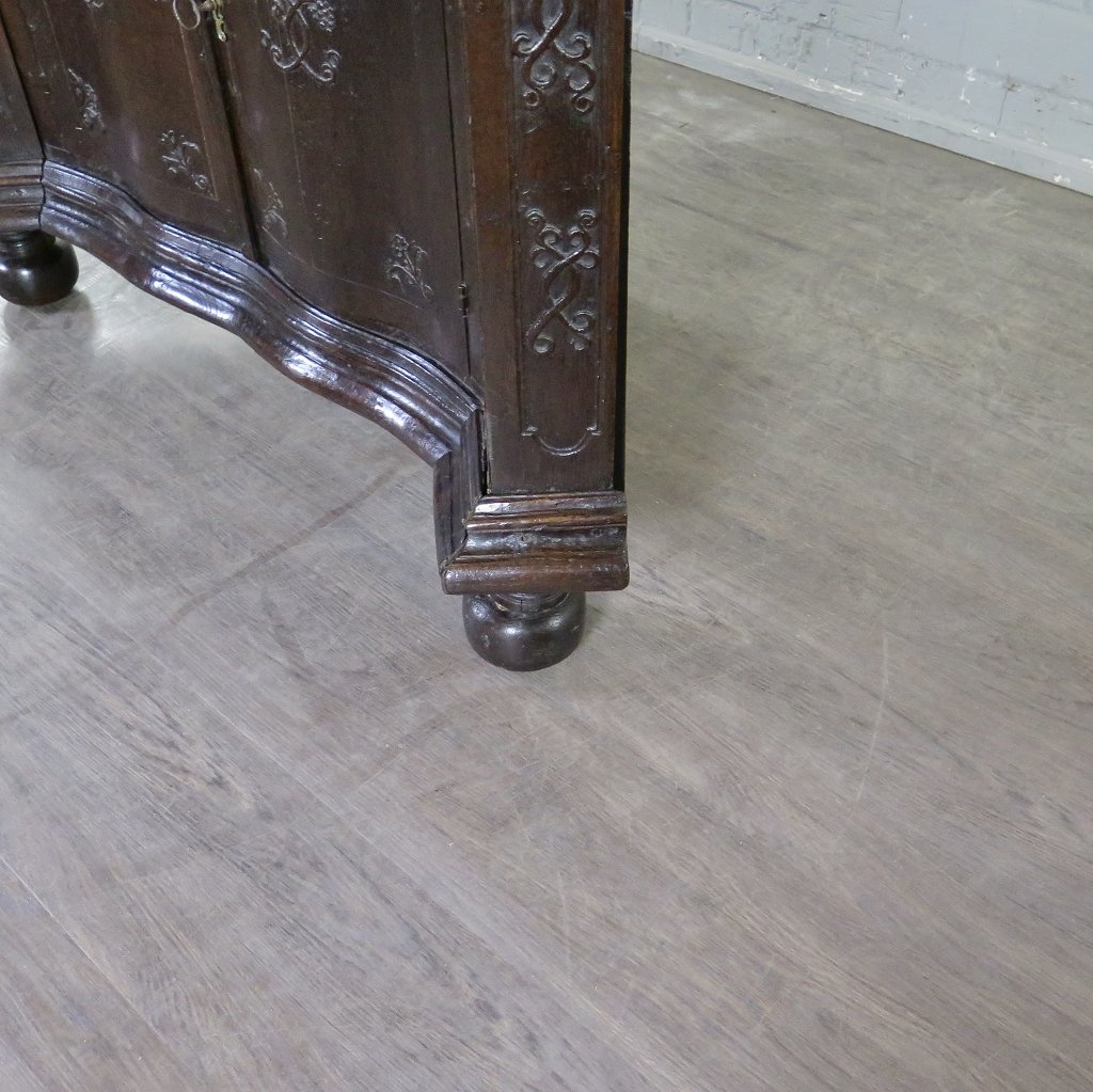 Eckschrank Buffetschrank Spät-Klassizismus 1780 Eiche
