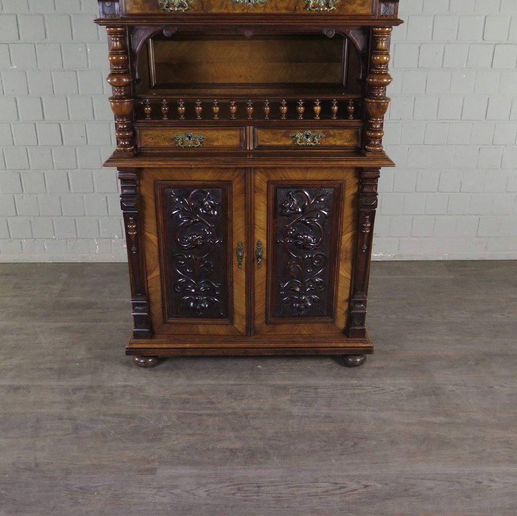 Vertiko mit Aufsatz Gründerzeit 1880 Nussbaum