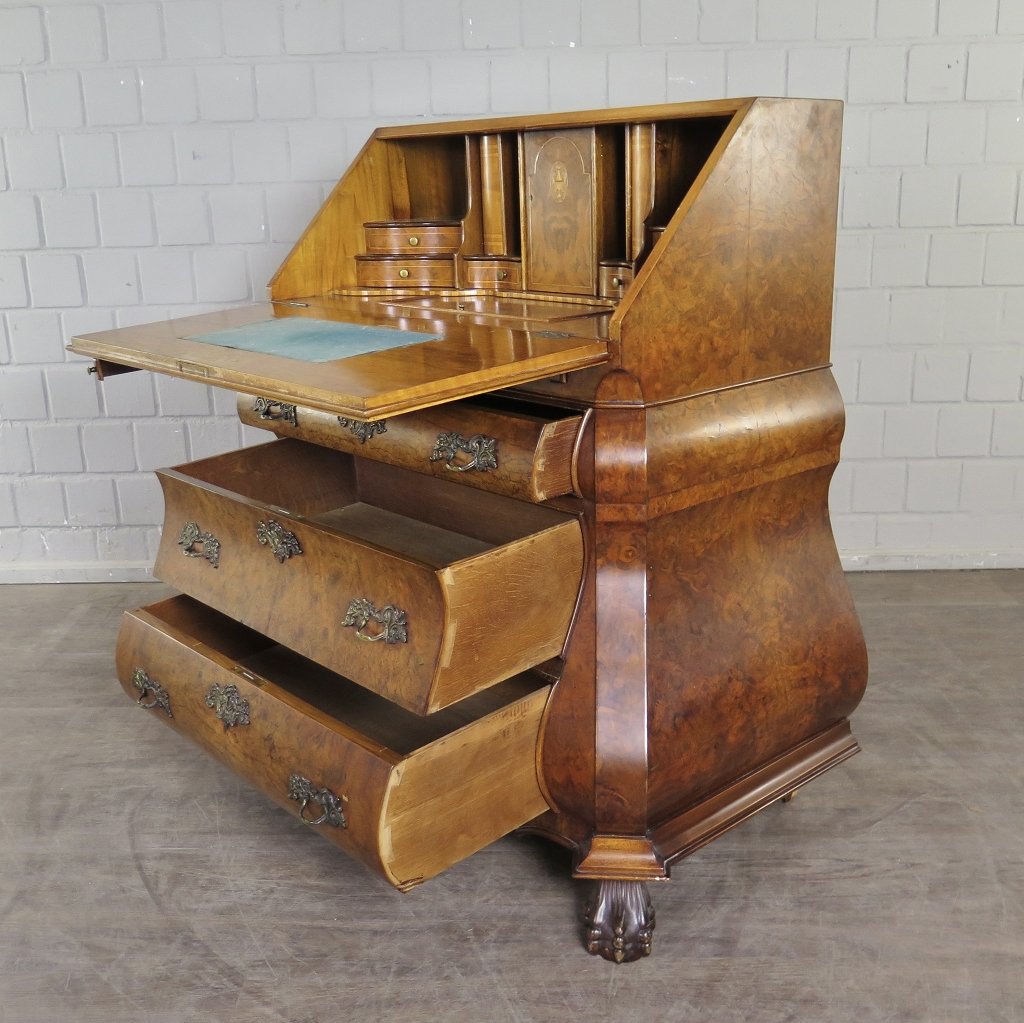 Sekretär Neubarock 1950 Nussbaum