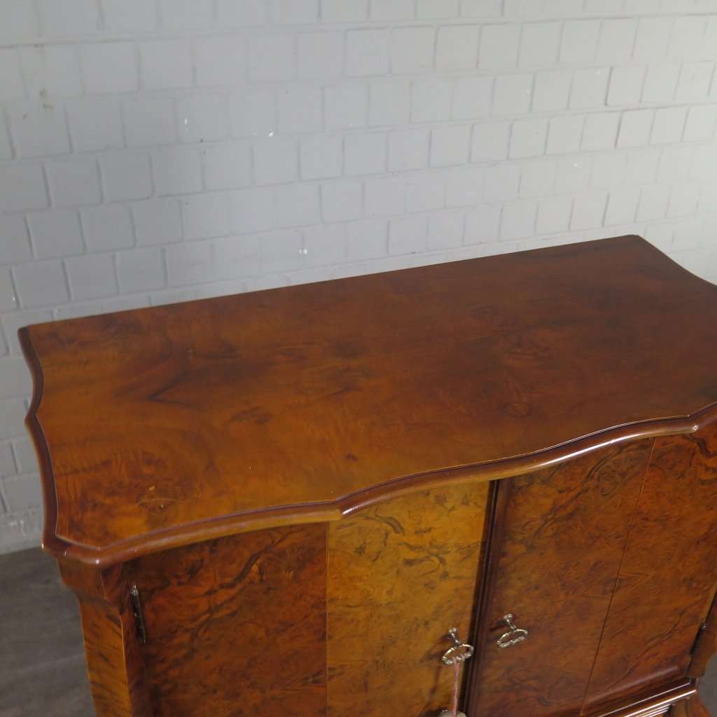 TV-Schrank TV-Möbel Neubarock Nussbaum 1,06 m