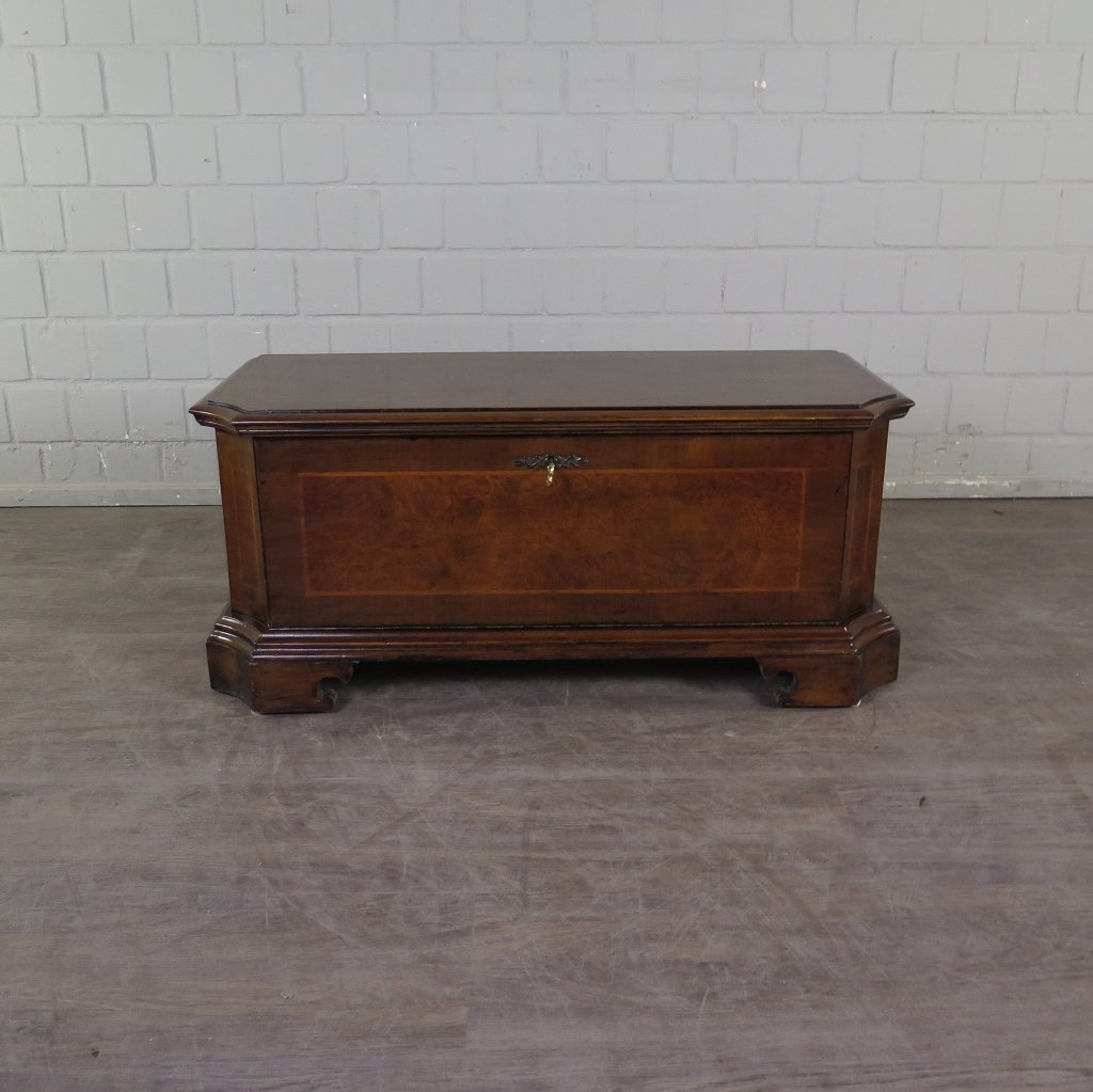 TV-Schrank TV-Möbel Neubarock Nussbaum 0,99 m