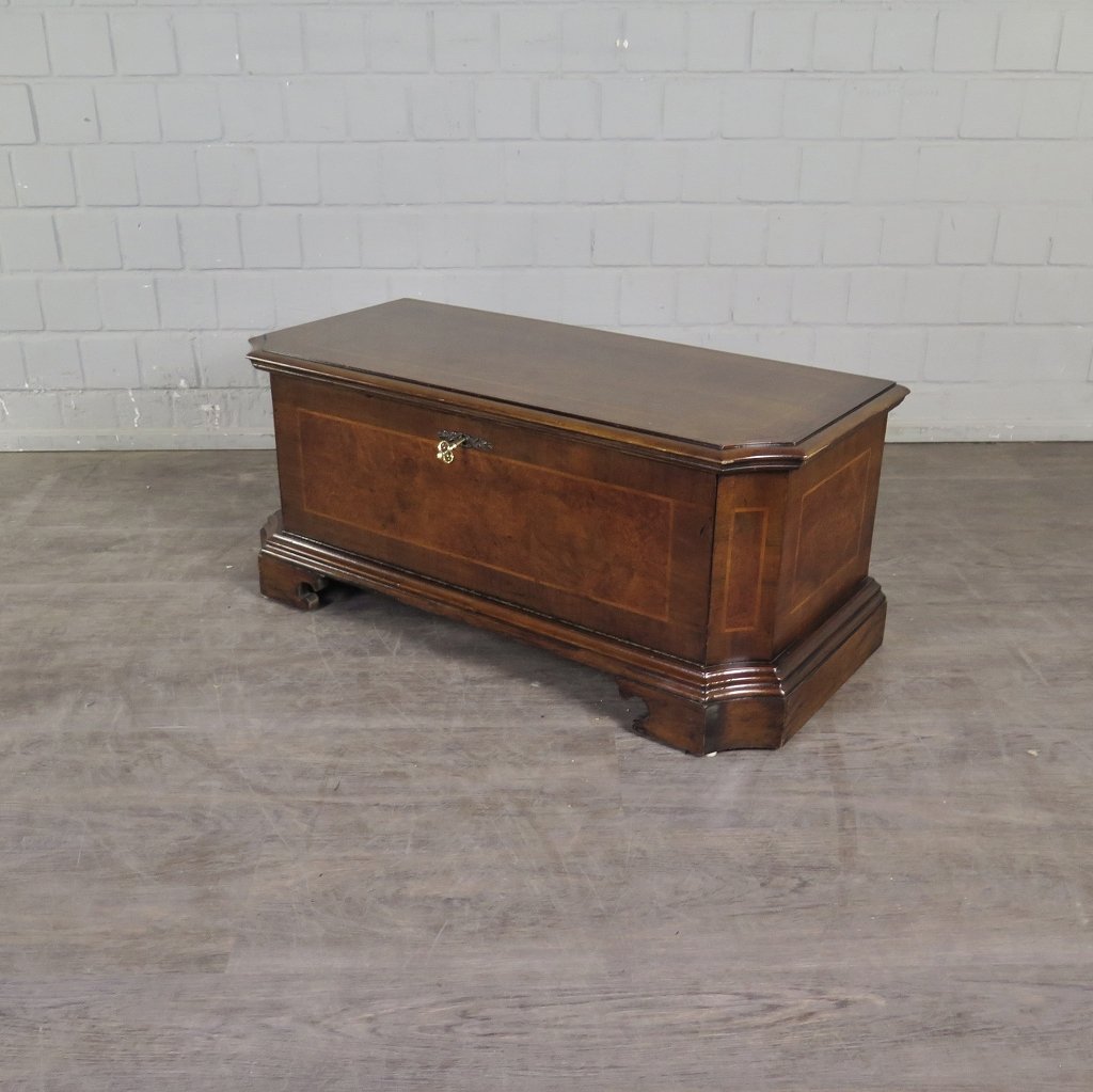 TV-Schrank TV-Möbel Neubarock Nussbaum 0,99 m